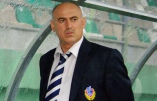 Yaşar Seyidov: "Neftçi" rəhbərliyi hələ də bilmir ki, futbolu topla oynayırlar"